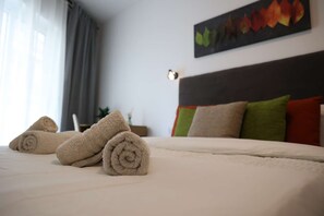 2 chambres, fer et planche Ă repasser, Wi-Fi, draps fournis
