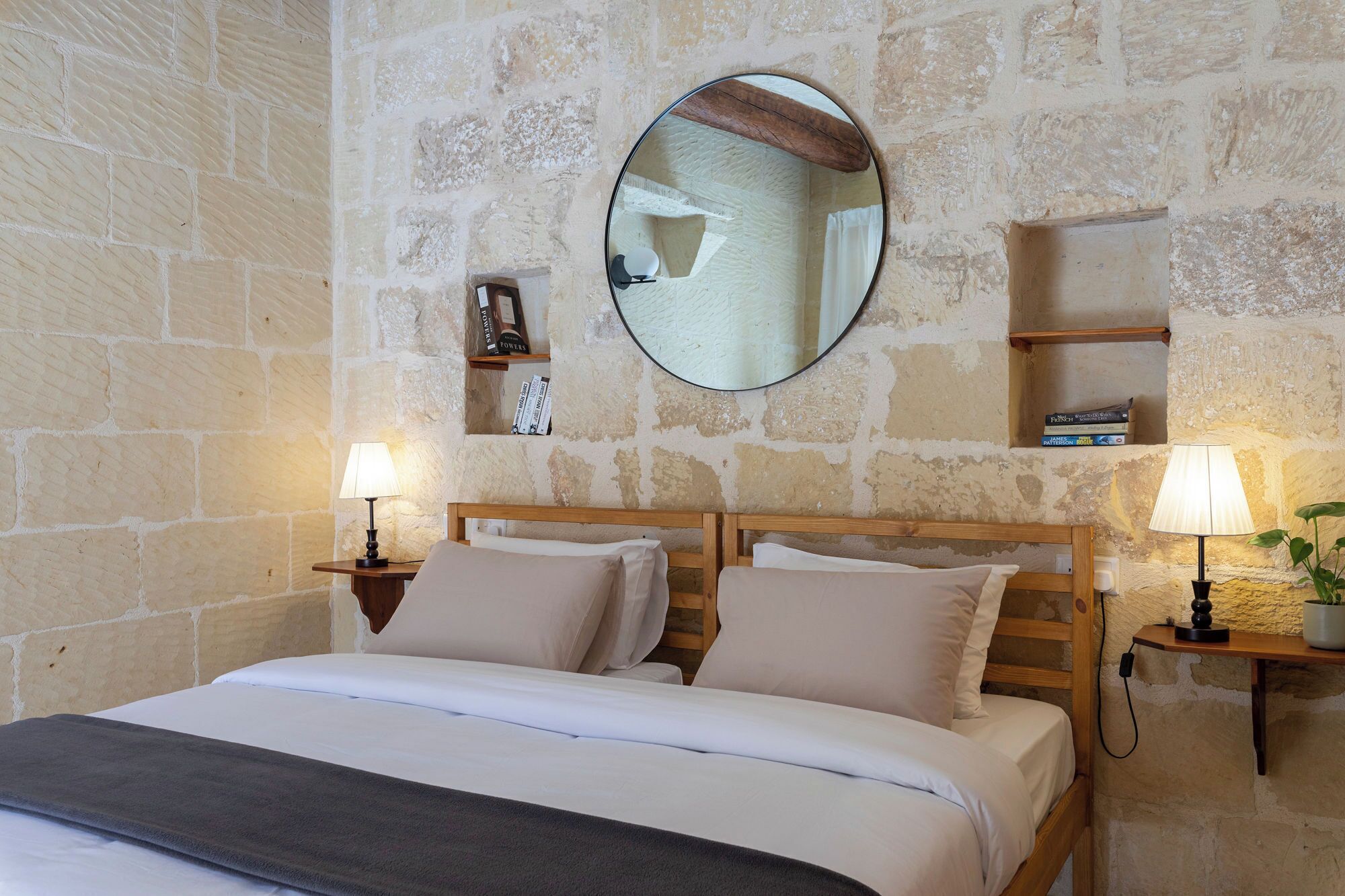 3 bedrooms, iron/ironing board, free WiFi