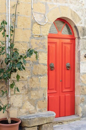 Front of property - Tan-Nanna Farmhouse (Kercem)