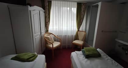 Room in Guest Room - Pension Forelle - Double Room 01