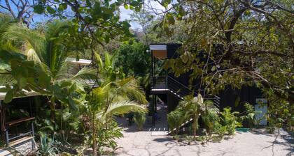 CASA SWELL C | COZY 2BR RETREAT NEAR BAKER'S BEACH