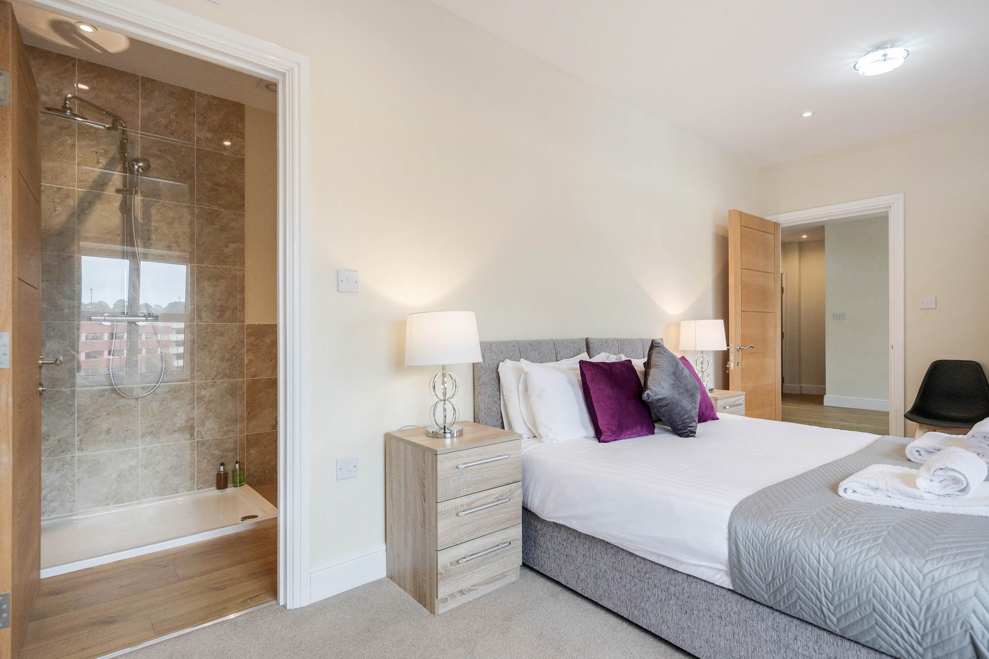 Standard Apartment, 2 Bedrooms | 2 bedrooms, laptop workspace, bed sheets