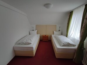 Zimmer, 1 Schlafzimmer, Raucher, Balkon