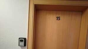 ห้องพัก, 1 ห้องนอน, สูบบุหรี่ได้, ระเบียง | ทางเข้าที่พัก