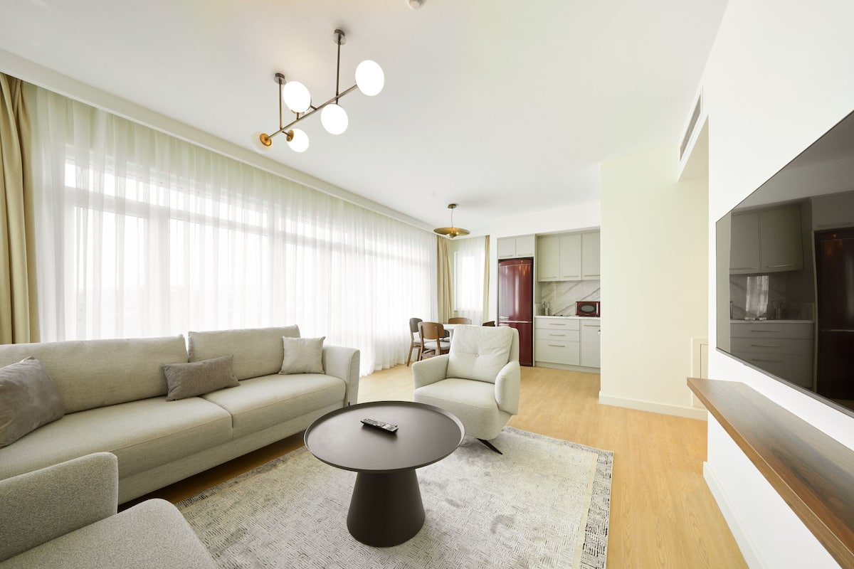 3 bedrooms, desk, iron/ironing board, free WiFi