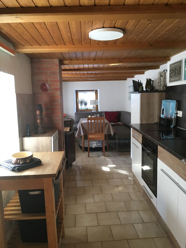 Geladeira, fogão, cooktop, lava-louças