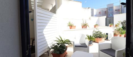 Apartment, 3 Bedrooms, Smoking, City View | Terrace/patio