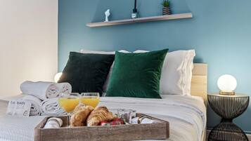 1 Schlafzimmer, Schreibtisch, Bügeleisen/Bügelbrett, Reisekinderbett