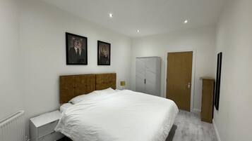Apartment | 1 bedroom, iron/ironing board, free WiFi, bed sheets