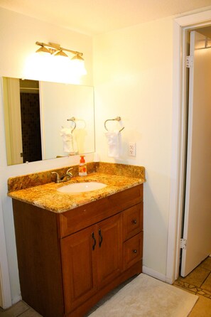 Towels - Bayside bayfront condo (Rockport)