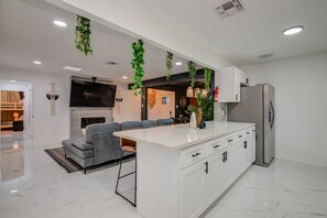 Interior - Spring Branch Getaway Feat 5BD, Pool, Hot tub (Houston)