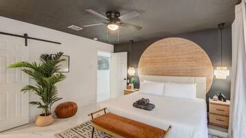 5 bedrooms, iron/ironing board, WiFi, bed sheets