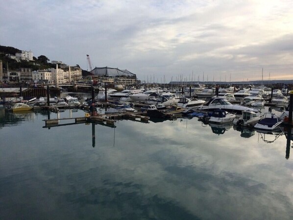 Marina - Thatched Cottage Annex in Stokeinteignhead (Torquay)