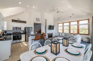 Dining - C6022 Tranquility. Pet Friendly, Hot Tub, Community 2 Pools/Tennis/Playground (Corolla)