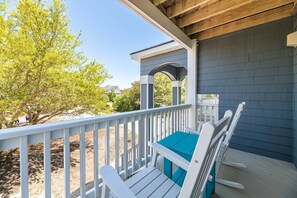 Property grounds - C6022 Tranquility. Pet Friendly, Hot Tub, Community 2 Pools/Tennis/Playground (Corolla)