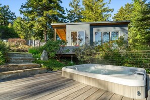 Terrace/patio - Magic Madrone~Magical & Inviting Retreat w/ Stunning Valley Views! HtTb/WiFi (Cazadero)