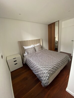 3 Schlafzimmer, Bügeleisen/Bügelbrett, WLAN, Bettwäsche