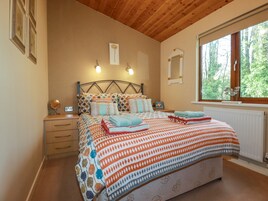 3 bedrooms, individually decorated, individually furnished, free WiFi