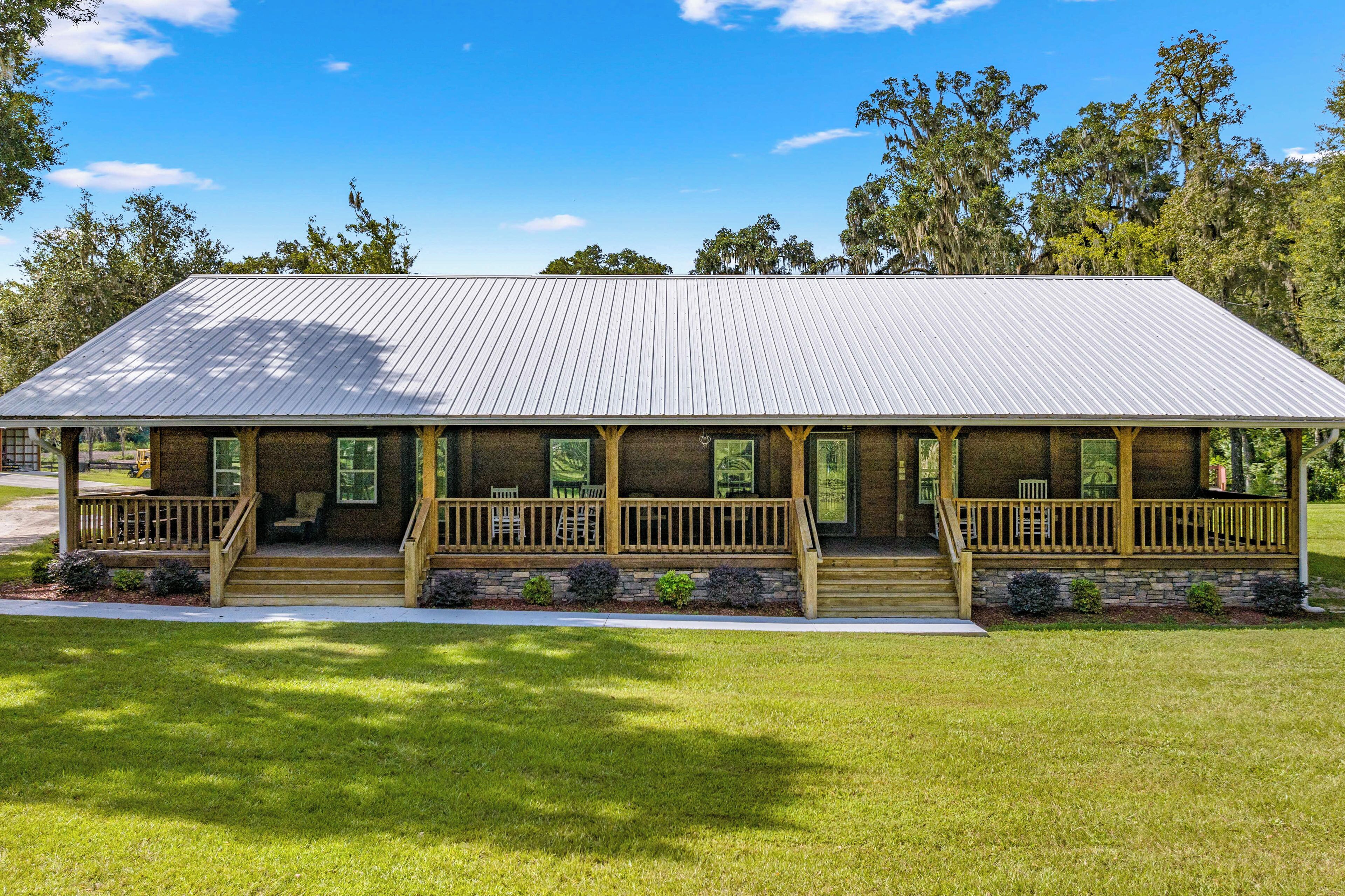 House (3 Bedrooms) | Front of property