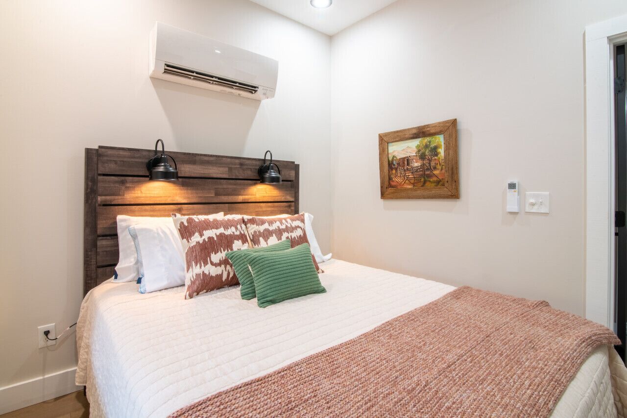 2 室のベッドルーム、WiFi (無料)、ベッドシーツ