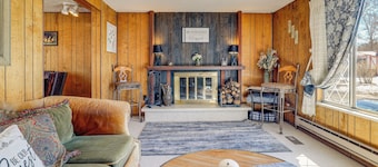 Charming Elk Mountain Home: Hunt, Hike & Fish!