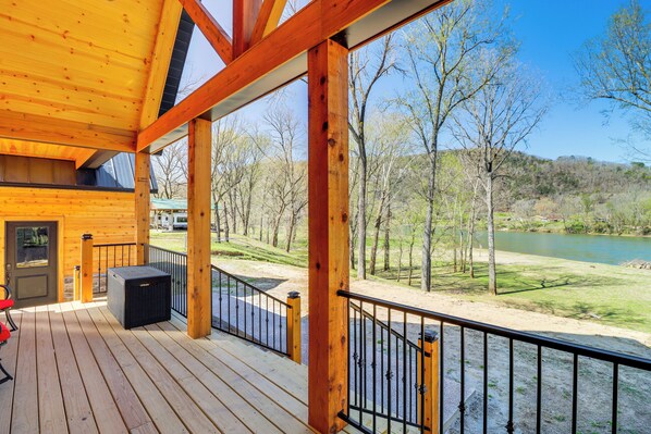 Interior - Riverfront Mountain View Cabin w/ Deck & Grill! (Mountain View)