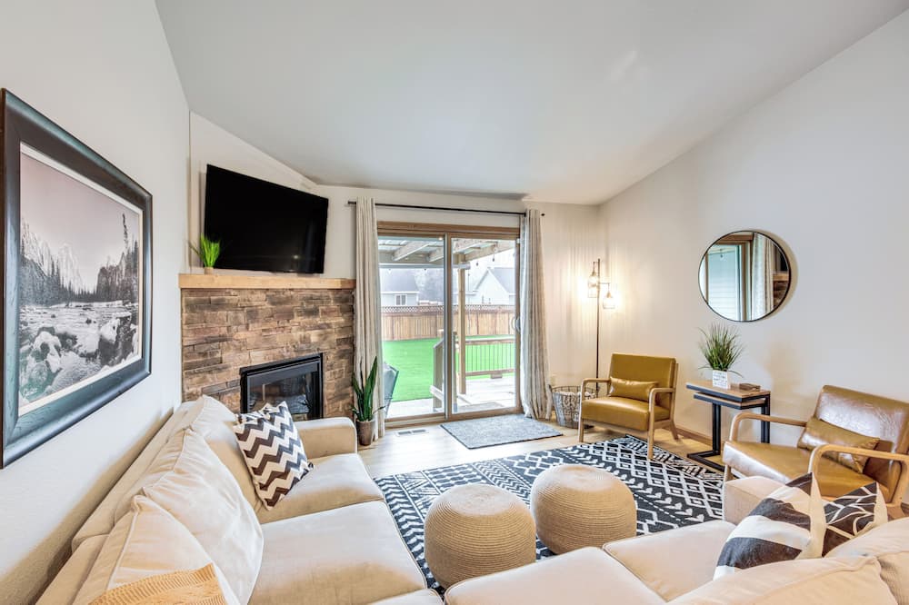 Beautiful Family Home: 10 Mi to Red Lodge Mountain - Fishtail, MT