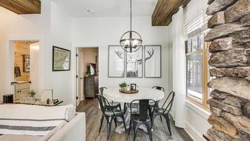 Apartment (3 Bedrooms) | Interior