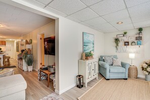 Video game console, books