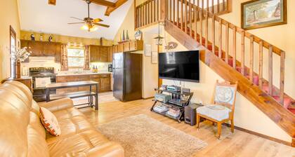 Pet-friendly Byrdstown Cottage w/ Deck & Fire Pit!