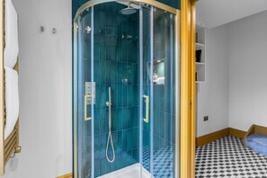 Apartment, 1 Bedroom, Non Smoking, Kitchenette | Bathroom - Hammersmith Residences by MySquare (London)