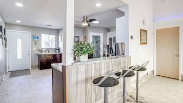 House (1 Bedroom) | Interior