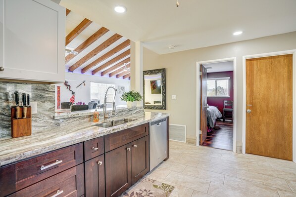 House (1 Bedroom) | Interior - 1 Mi to Dtwn: Scenic Prescott Hillside Retreat! (Prescott)