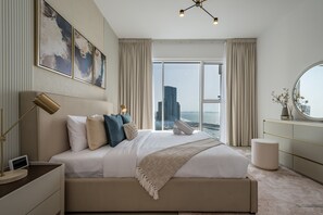 2 bedrooms, in-room safe, iron/ironing board, free WiFi - Elegant 2BR in La Vie, JBR by Deluxe Holiday Homes (Dubai)