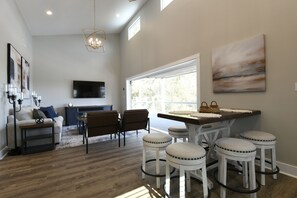 Interior - The Clermont at Clermont Bay (Hancock County)