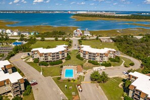 Exterior - Seabound - Oceanfront Condo + Steps to the Sand (Atlantic Beach)