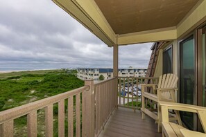 Property grounds - Seabound - Oceanfront Condo + Steps to the Sand (Atlantic Beach)