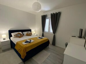 1 bedroom, WiFi, bed sheets - One bedroom apartment Brane. (Biograd na Moru)