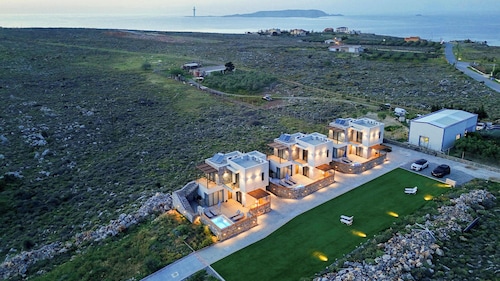 Stefi Deluxe Villas - Ekali Private Pool Retreat