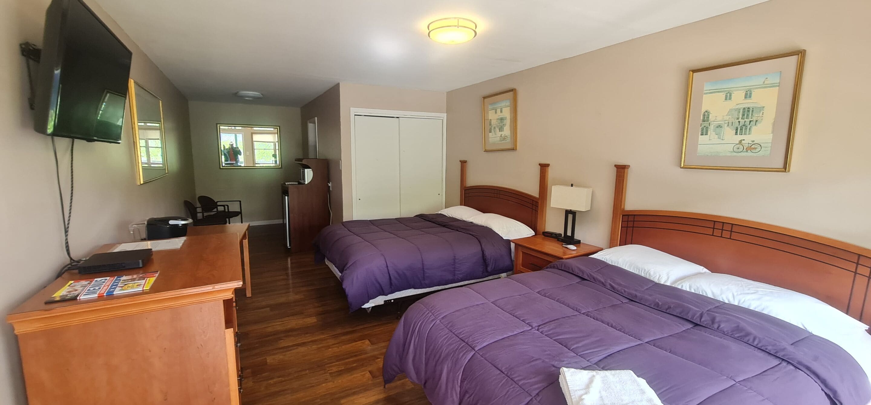 Free WiFi, bed sheets