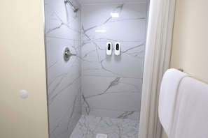 Bathroom - Washington Motel By Hotel O (Washington)