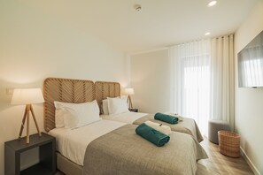 2 bedrooms, iron/ironing board, WiFi, bed sheets - Apartamento 12 (Ponta Delgada)