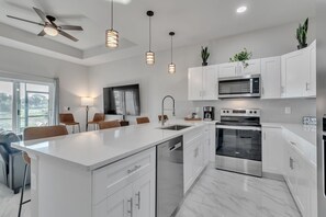 Duplex, 3 Bedrooms | Private kitchen