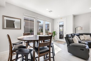 Townhome, 4 Bedrooms | Dining