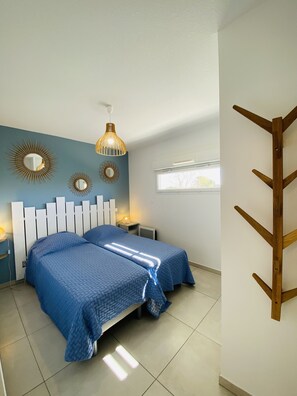 2 bedrooms, iron/ironing board - Appart 4 Pers Climatisé Avec Terrasse, Parking et Piscine Collective - V0816 (Vias)