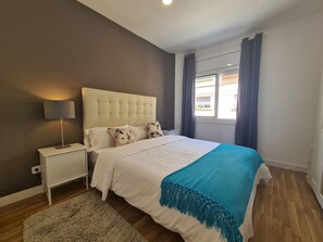 3 Schlafzimmer, Bügeleisen/Bügelbrett, WLAN, Bettwäsche