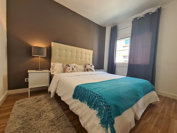 3 Schlafzimmer, Bügeleisen/Bügelbrett, WLAN, Bettwäsche