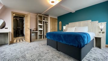Doppelzimmer (classic double) | Schreibtisch, Bügeleisen/Bügelbrett