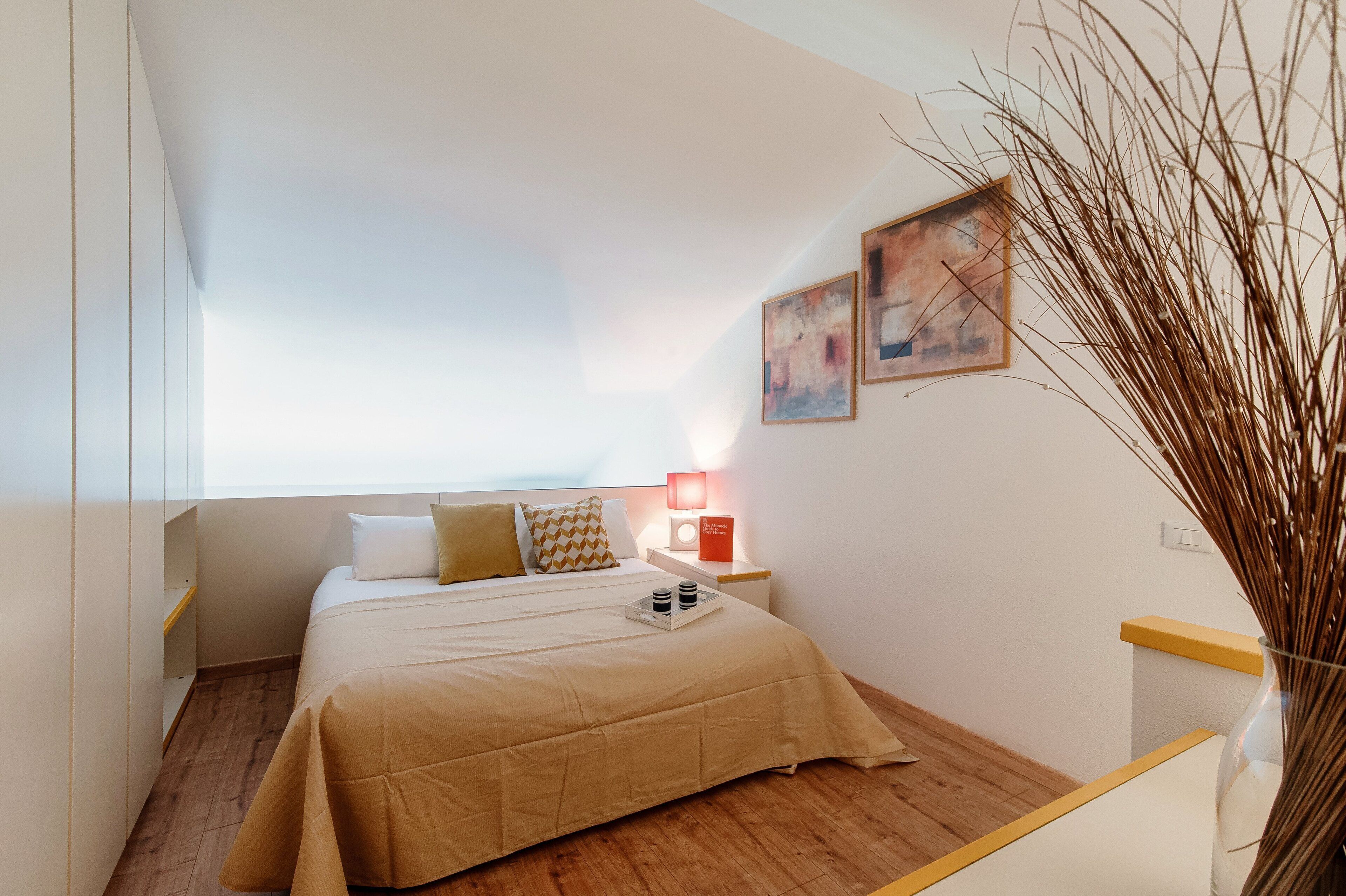 Apartment, Lake View | Iron/ironing board, free WiFi