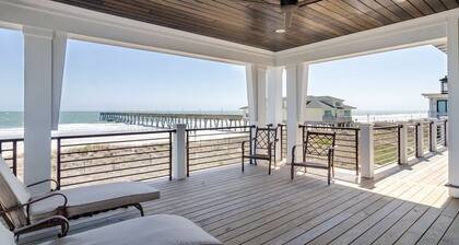 Luxurious Oceanfront Home w Infinity Pool & EV Chargers!